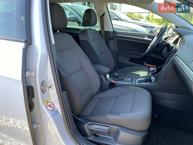 Серый Фольксваген e-Golf, объемом двигателя 0 л и пробегом 130 тыс. км за 13800 $, фото 63 на Automoto.ua