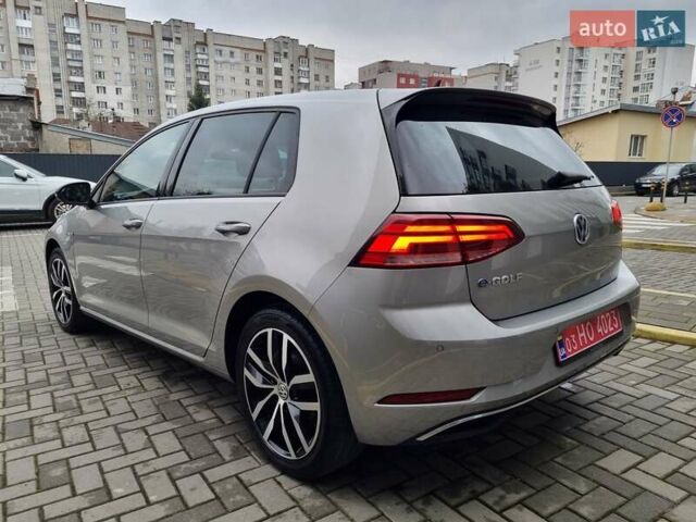 Серый Фольксваген e-Golf, объемом двигателя 0 л и пробегом 95 тыс. км за 12450 $, фото 36 на Automoto.ua