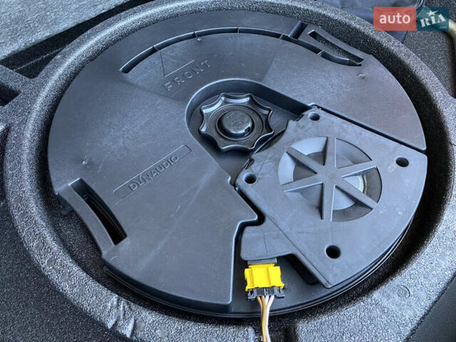 Серый Фольксваген e-Golf, объемом двигателя 0 л и пробегом 130 тыс. км за 13800 $, фото 72 на Automoto.ua