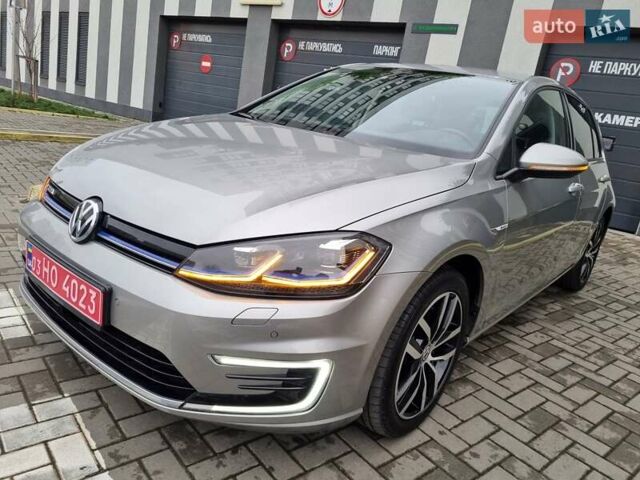 Серый Фольксваген e-Golf, объемом двигателя 0 л и пробегом 95 тыс. км за 12450 $, фото 5 на Automoto.ua