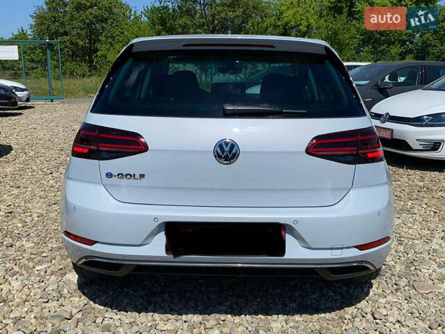 Серый Фольксваген e-Golf, объемом двигателя 0 л и пробегом 130 тыс. км за 13800 $, фото 87 на Automoto.ua