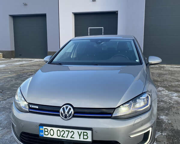 Сірий Фольксваген e-Golf, об'ємом двигуна 0 л та пробігом 96 тис. км за 13999 $, фото 4 на Automoto.ua