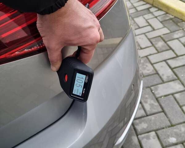 Серый Фольксваген e-Golf, объемом двигателя 0 л и пробегом 95 тыс. км за 12450 $, фото 89 на Automoto.ua