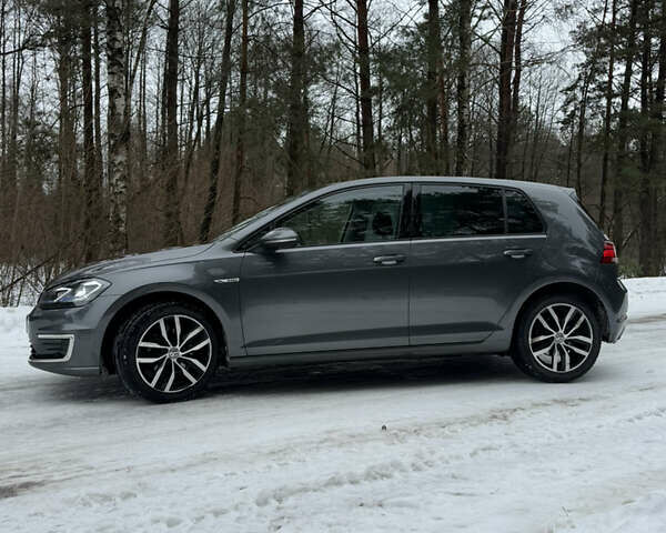 Серый Фольксваген e-Golf, объемом двигателя 0 л и пробегом 159 тыс. км за 12300 $, фото 18 на Automoto.ua