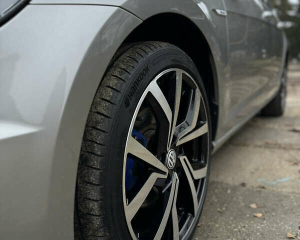 Серый Фольксваген e-Golf, объемом двигателя 0 л и пробегом 61 тыс. км за 14500 $, фото 13 на Automoto.ua