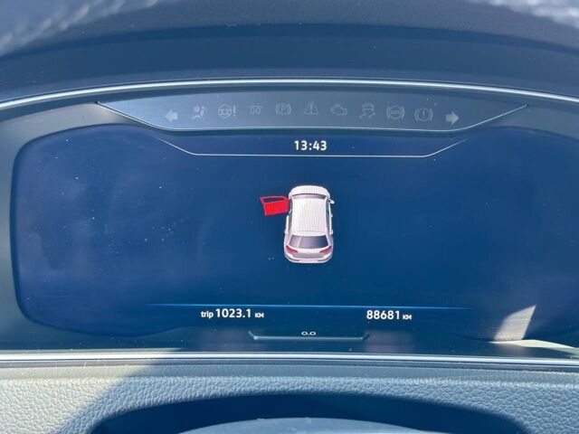 Серый Фольксваген e-Golf, объемом двигателя 0 л и пробегом 89 тыс. км за 13990 $, фото 22 на Automoto.ua