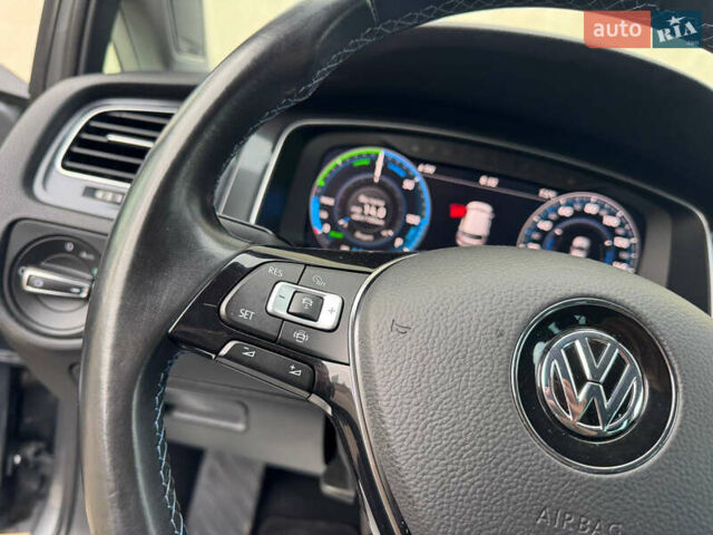 Сірий Фольксваген e-Golf, об'ємом двигуна 0 л та пробігом 115 тис. км за 12999 $, фото 60 на Automoto.ua