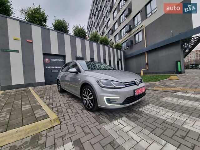 Серый Фольксваген e-Golf, объемом двигателя 0 л и пробегом 95 тыс. км за 12450 $, фото 22 на Automoto.ua