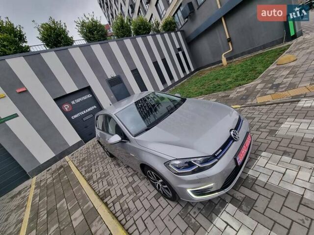 Серый Фольксваген e-Golf, объемом двигателя 0 л и пробегом 95 тыс. км за 12450 $, фото 16 на Automoto.ua