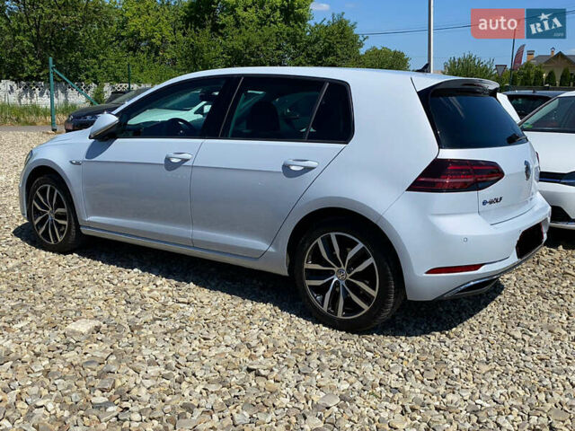 Серый Фольксваген e-Golf, объемом двигателя 0 л и пробегом 130 тыс. км за 13800 $, фото 89 на Automoto.ua