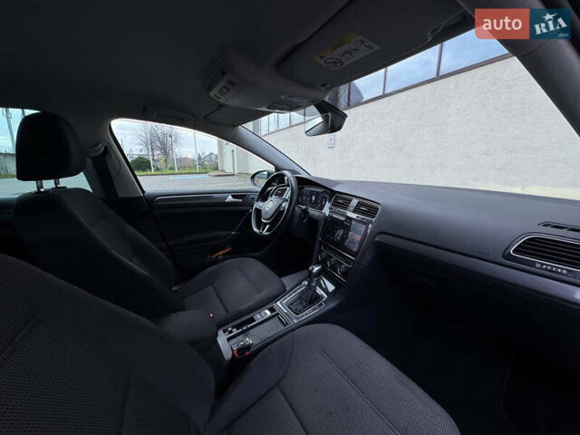 Сірий Фольксваген e-Golf, об'ємом двигуна 0 л та пробігом 115 тис. км за 12999 $, фото 37 на Automoto.ua