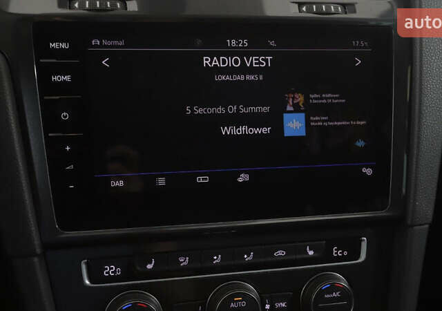 Серый Фольксваген e-Golf, объемом двигателя 0 л и пробегом 100 тыс. км за 10999 $, фото 30 на Automoto.ua