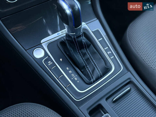 Сірий Фольксваген e-Golf, об'ємом двигуна 0 л та пробігом 112 тис. км за 15900 $, фото 85 на Automoto.ua