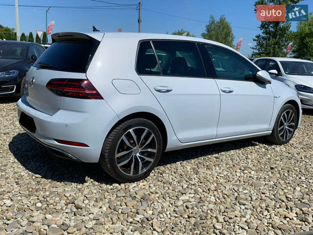 Серый Фольксваген e-Golf, объемом двигателя 0 л и пробегом 130 тыс. км за 13800 $, фото 92 на Automoto.ua