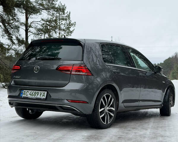 Серый Фольксваген e-Golf, объемом двигателя 0 л и пробегом 159 тыс. км за 12300 $, фото 23 на Automoto.ua