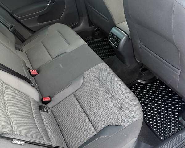 Сірий Фольксваген e-Golf, об'ємом двигуна 0 л та пробігом 118 тис. км за 15500 $, фото 38 на Automoto.ua