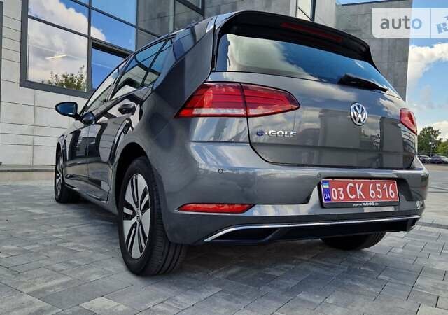 Серый Фольксваген e-Golf, объемом двигателя 0 л и пробегом 53 тыс. км за 15500 $, фото 31 на Automoto.ua