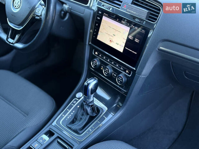 Сірий Фольксваген e-Golf, об'ємом двигуна 0 л та пробігом 112 тис. км за 15900 $, фото 36 на Automoto.ua