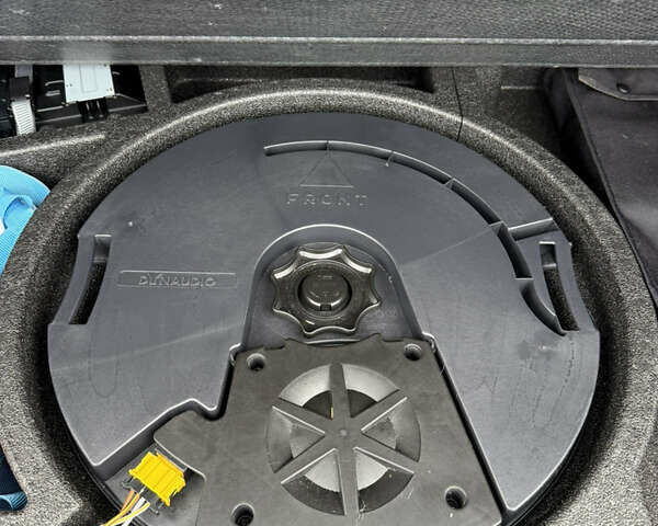 Серый Фольксваген e-Golf, объемом двигателя 0 л и пробегом 100 тыс. км за 13900 $, фото 36 на Automoto.ua