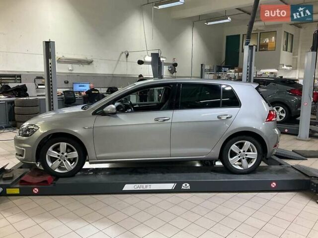Серый Фольксваген e-Golf, объемом двигателя 0 л и пробегом 113 тыс. км за 14400 $, фото 8 на Automoto.ua