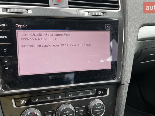 Серый Фольксваген e-Golf, объемом двигателя 0 л и пробегом 60 тыс. км за 16500 $, фото 31 на Automoto.ua