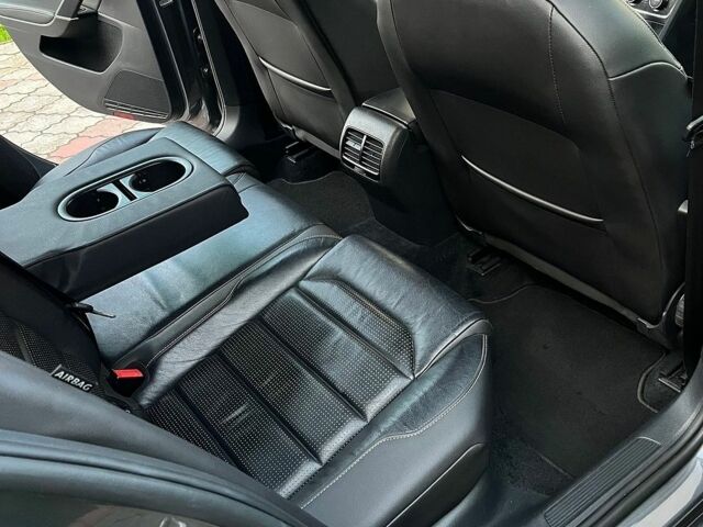 Серый Фольксваген e-Golf, объемом двигателя 0 л и пробегом 80 тыс. км за 15800 $, фото 9 на Automoto.ua