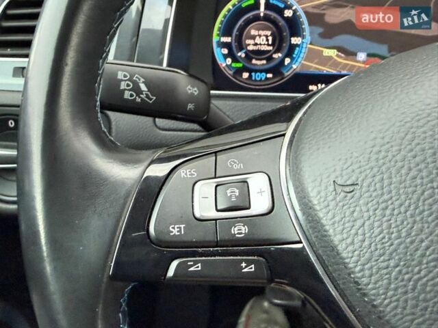 Сірий Фольксваген e-Golf, об'ємом двигуна 0 л та пробігом 115 тис. км за 11999 $, фото 55 на Automoto.ua