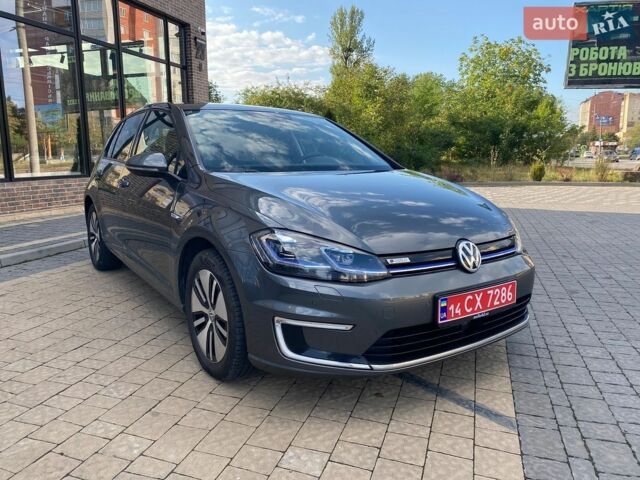 Серый Фольксваген e-Golf, объемом двигателя 0 л и пробегом 139 тыс. км за 13399 $, фото 8 на Automoto.ua