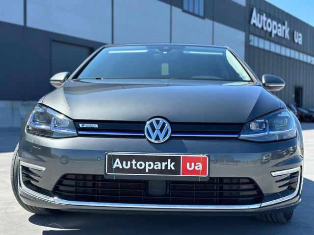 Серый Фольксваген e-Golf, объемом двигателя 0 л и пробегом 89 тыс. км за 13990 $, фото 1 на Automoto.ua