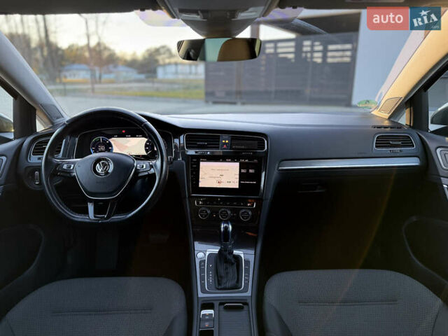 Сірий Фольксваген e-Golf, об'ємом двигуна 0 л та пробігом 112 тис. км за 15900 $, фото 26 на Automoto.ua