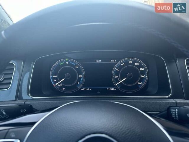 Серый Фольксваген e-Golf, объемом двигателя 0 л и пробегом 114 тыс. км за 14000 $, фото 1 на Automoto.ua