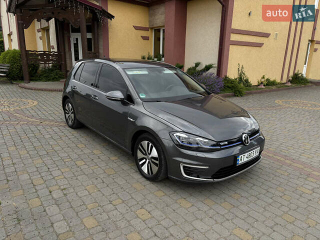 Серый Фольксваген e-Golf, объемом двигателя 0 л и пробегом 75 тыс. км за 12650 $, фото 42 на Automoto.ua