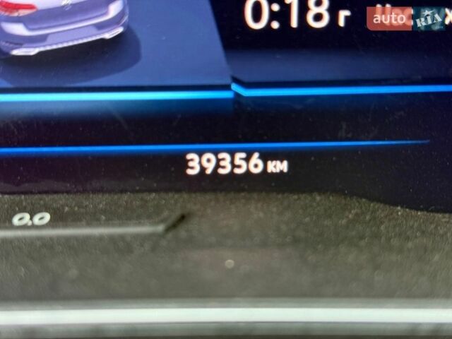 Серый Фольксваген e-Golf, объемом двигателя 0 л и пробегом 39 тыс. км за 15200 $, фото 39 на Automoto.ua