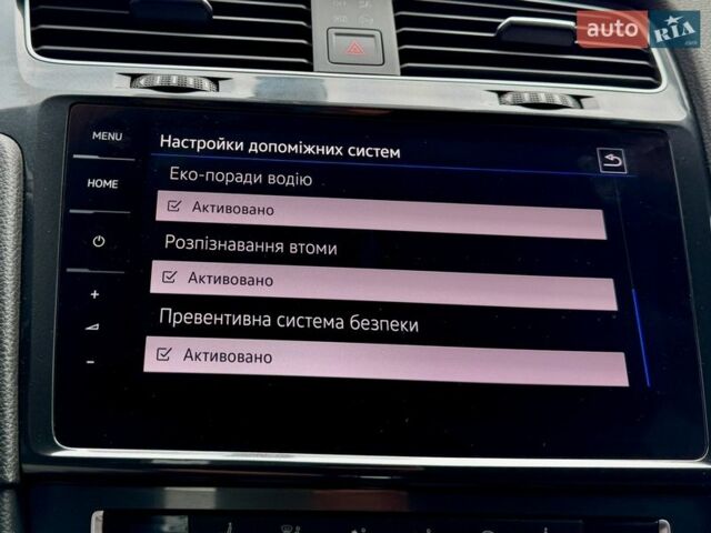 Серый Фольксваген e-Golf, объемом двигателя 0 л и пробегом 69 тыс. км за 13995 $, фото 82 на Automoto.ua