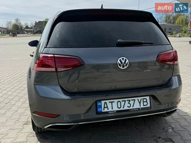 Серый Фольксваген e-Golf, объемом двигателя 0 л и пробегом 135 тыс. км за 12200 $, фото 4 на Automoto.ua