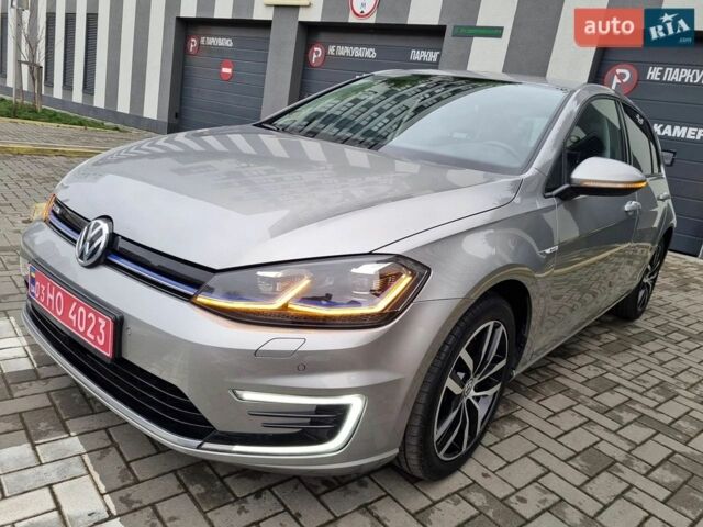 Серый Фольксваген e-Golf, объемом двигателя 0 л и пробегом 105 тыс. км за 12250 $, фото 19 на Automoto.ua