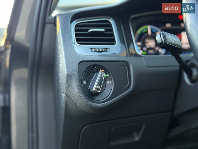 Сірий Фольксваген e-Golf, об'ємом двигуна 0 л та пробігом 112 тис. км за 15900 $, фото 44 на Automoto.ua