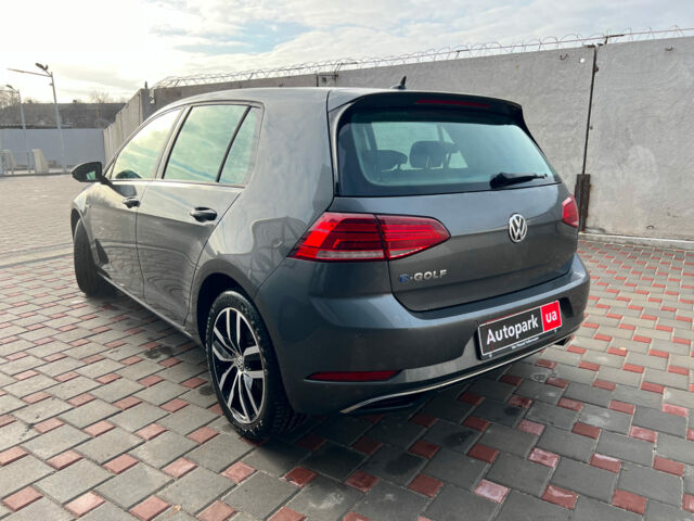 Серый Фольксваген e-Golf, объемом двигателя 0 л и пробегом 56 тыс. км за 18490 $, фото 2 на Automoto.ua