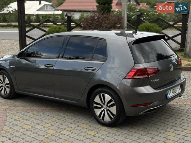 Серый Фольксваген e-Golf, объемом двигателя 0 л и пробегом 75 тыс. км за 12650 $, фото 4 на Automoto.ua