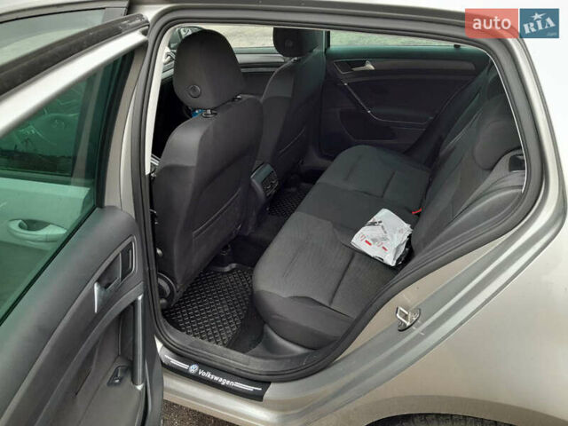 Сірий Фольксваген e-Golf, об'ємом двигуна 0 л та пробігом 109 тис. км за 13000 $, фото 9 на Automoto.ua