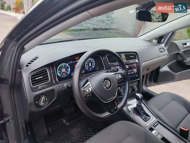 Сірий Фольксваген e-Golf, об'ємом двигуна 0 л та пробігом 126 тис. км за 12700 $, фото 21 на Automoto.ua
