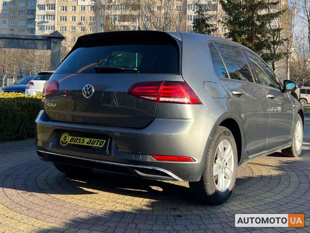 Серый Фольксваген e-Golf, объемом двигателя 36 л и пробегом 126 тыс. км за 15700 $, фото 6 на Automoto.ua