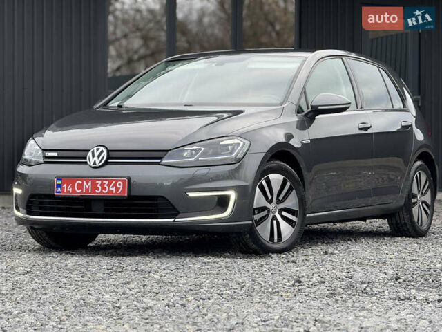 Серый Фольксваген e-Golf, объемом двигателя 0 л и пробегом 100 тыс. км за 13900 $, фото 1 на Automoto.ua