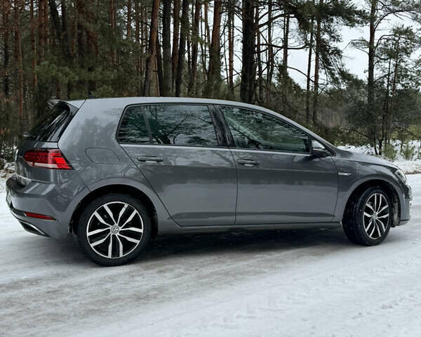 Серый Фольксваген e-Golf, объемом двигателя 0 л и пробегом 159 тыс. км за 12300 $, фото 9 на Automoto.ua