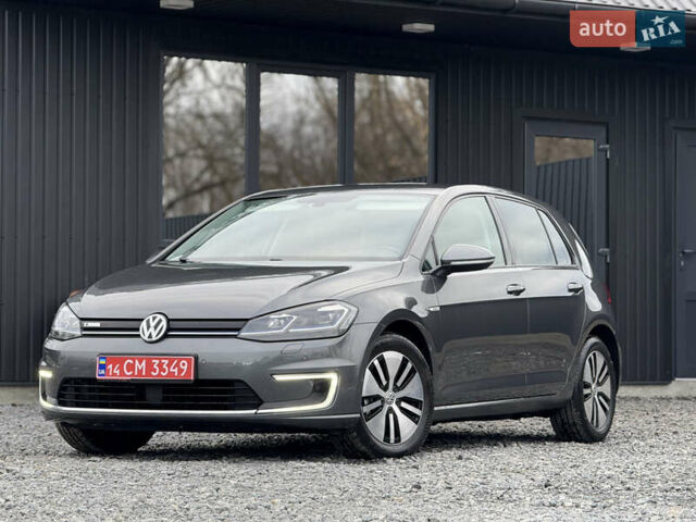 Серый Фольксваген e-Golf, объемом двигателя 0 л и пробегом 100 тыс. км за 13900 $, фото 2 на Automoto.ua