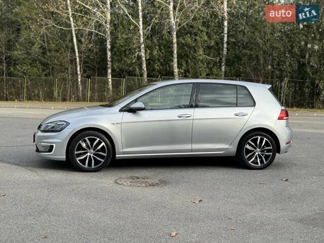 Серый Фольксваген e-Golf, объемом двигателя 0 л и пробегом 100 тыс. км за 12300 $, фото 16 на Automoto.ua