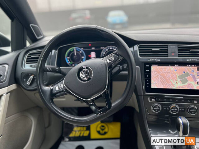 Сірий Фольксваген e-Golf, об'ємом двигуна 35 л та пробігом 109 тис. км за 16999 $, фото 11 на Automoto.ua