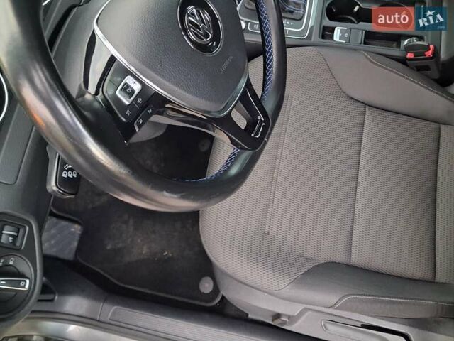 Сірий Фольксваген e-Golf, об'ємом двигуна 0 л та пробігом 97 тис. км за 12800 $, фото 16 на Automoto.ua