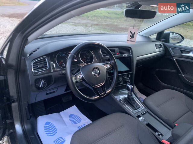 Серый Фольксваген e-Golf, объемом двигателя 0 л и пробегом 127 тыс. км за 11950 $, фото 34 на Automoto.ua