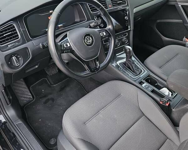 Сірий Фольксваген e-Golf, об'ємом двигуна 0 л та пробігом 97 тис. км за 15200 $, фото 20 на Automoto.ua